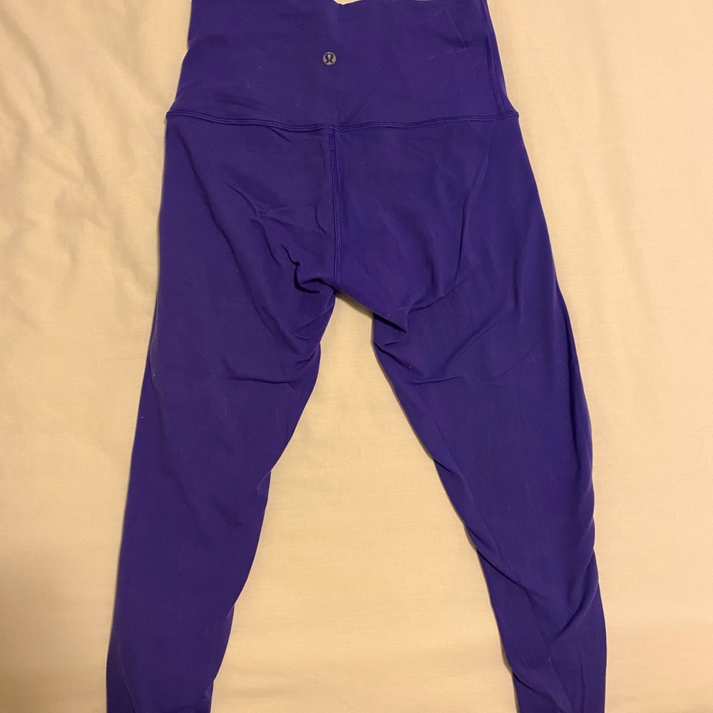 Crop mid calf lulu leggings.